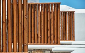 Mykonos Waves Beach House & Suites